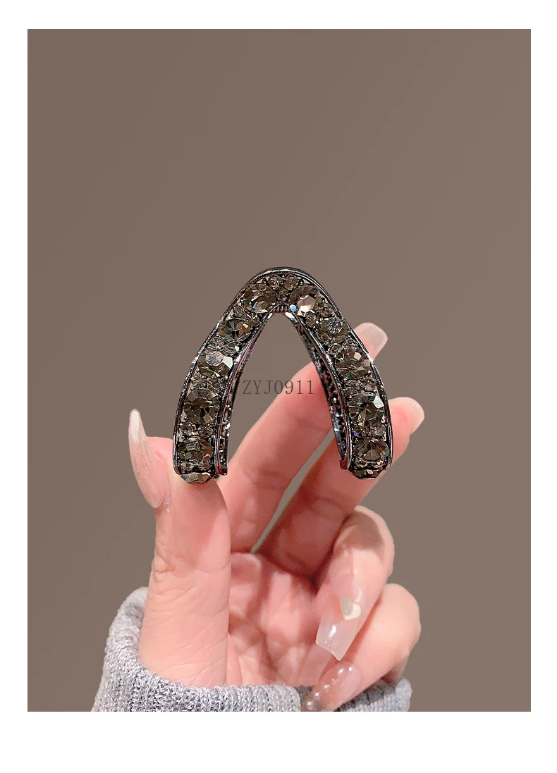 Agarrar el clip, un volumen de cabello pequeño, un medio atado al cabello, adecuado para cabello corto, un tocado con clip fijo durante el período de transición.