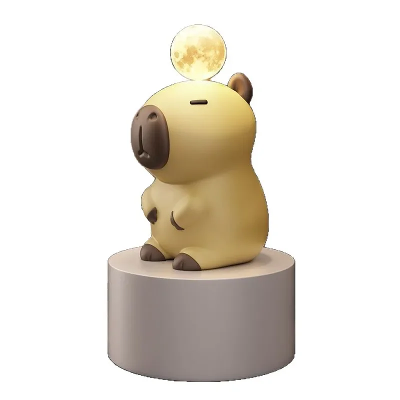 Floor-to-ceiling ornament next to the TV cabinet in the living room