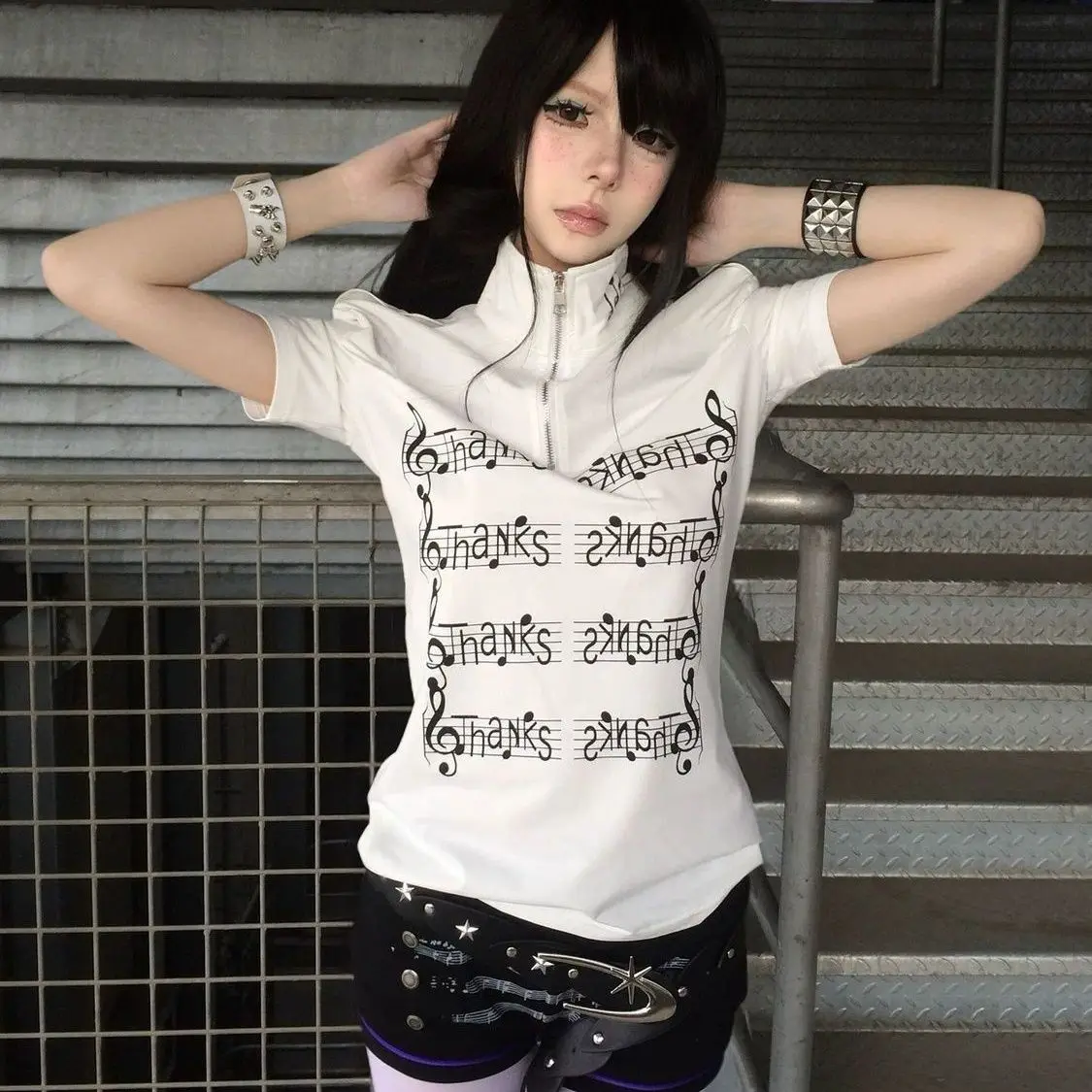 Japanese Y2K Vintage Zip-Up Short Sleeve Top for Women Dark Style Music Note Design Edgy Outerwear White Tee