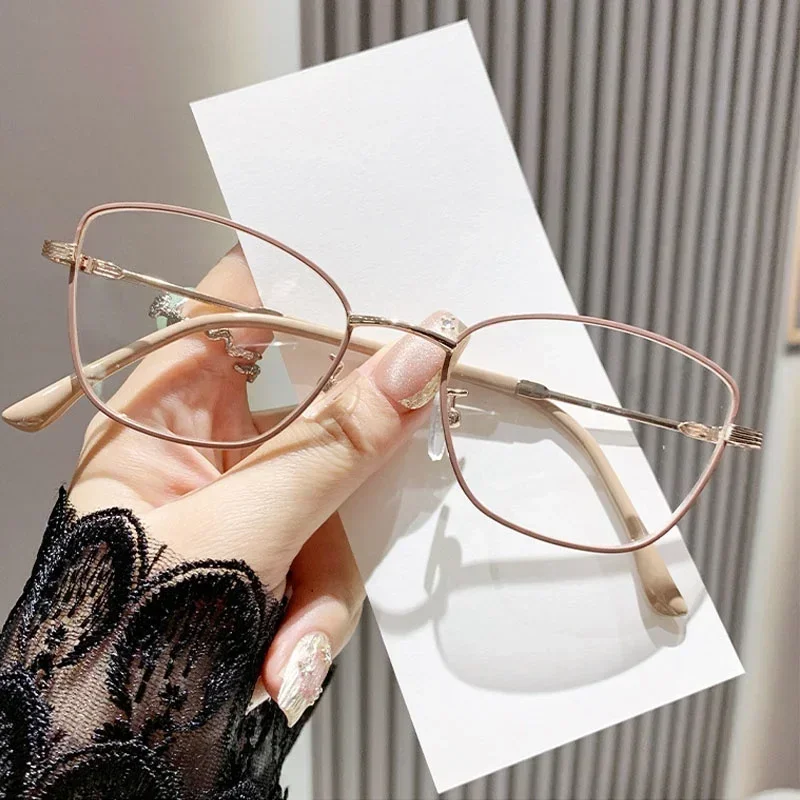 2025 Classic Square Small Frame Myopia Glasses Vintage Cat Eye Near Sight Glasses Women Clear Lens Short-sighted Eyeglasses