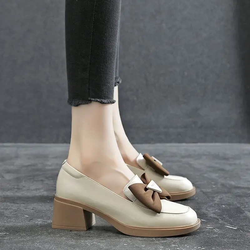 

​Women's British Inspired Leather Shoes Square Toe Chunky Heel Bowknot Design Comfortable Mid Heel for Fall Winter​