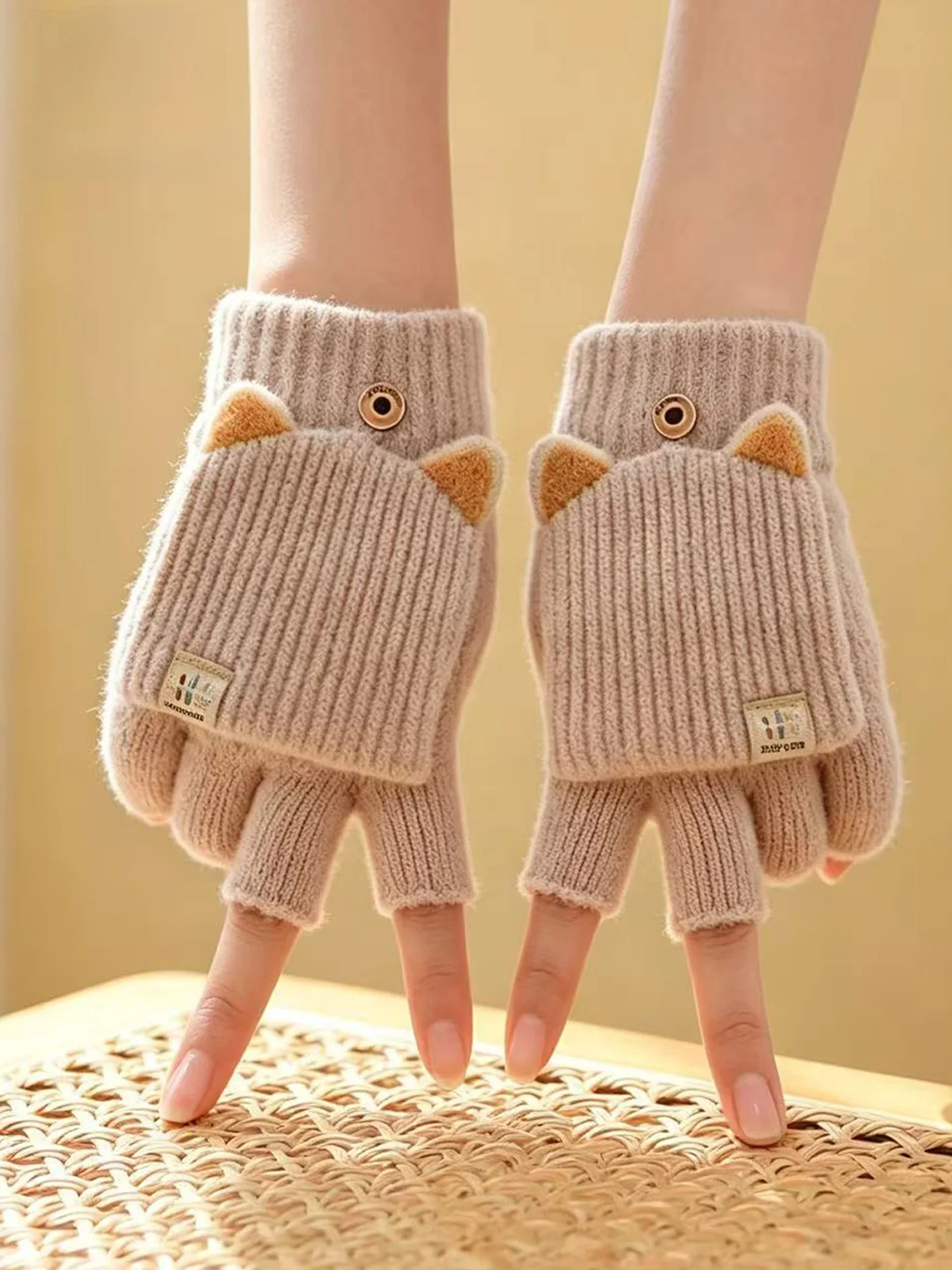 Women's Knitted Woolen Gloves Winter Warm Touchscreen Compatible Half Finger Flip Cover Stylish Student Favorite New 2026