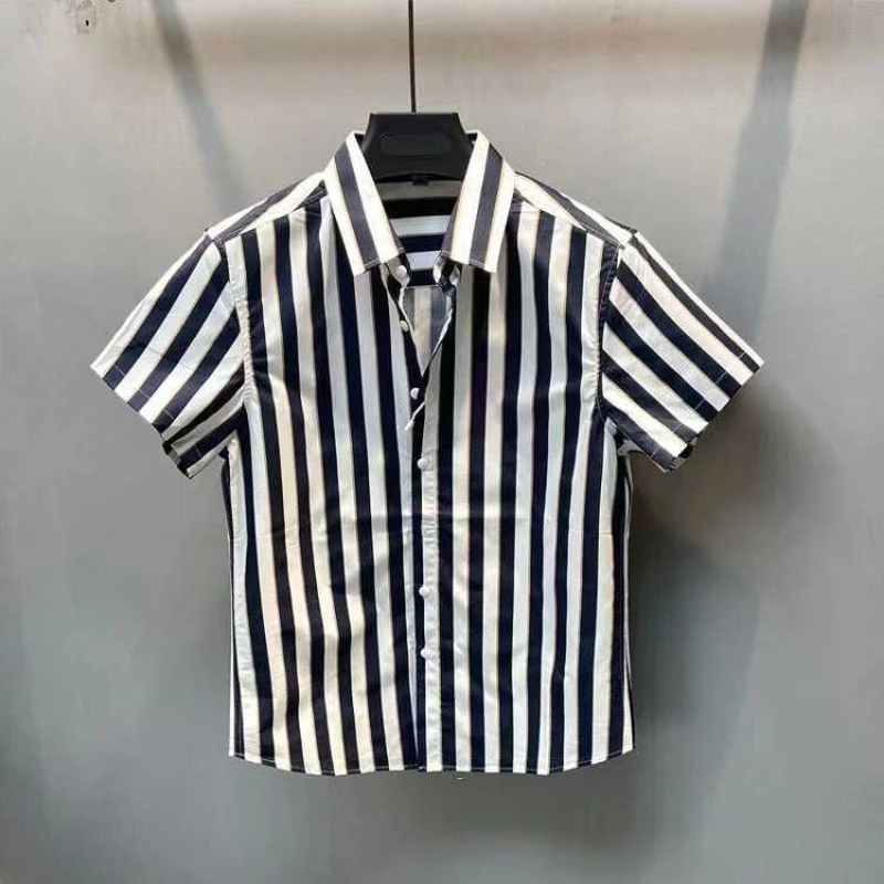 

Летняя тонкая полосатая рубашка с короткими рукавами, мужская модная мужская рубашка в корейском стиле, красивая повседневная модная красивая рубашка с половиной рукавов