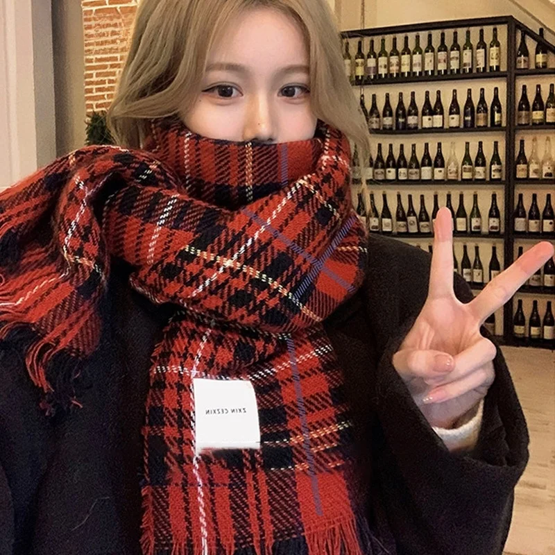Echarpe-a-carreaux-rouges-pour-femme-chaleur-garantie-marque-viney-style-britannique-fibre-de-polyester-adaptee-a-toutes-les-saisons-et-tous-les-ages