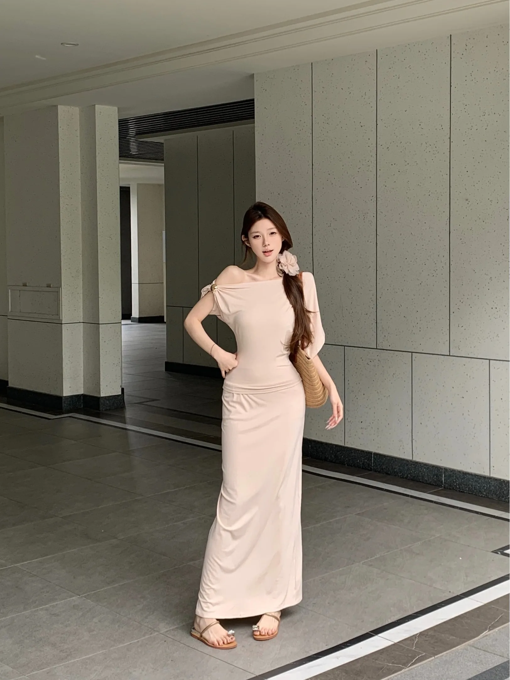 

Korean Style Loose Shoulder Bridesmaid Set Summer Fashion Women's Clothing Top And Skirt Two-Piece Suit Casual Commute Style