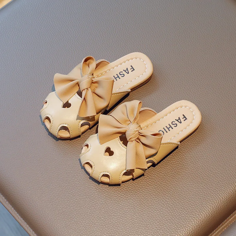 Zapatos de cuero PU con agujeros en forma de corazón para niños, zapatillas de princesa con lazo para niña, zapatillas de Color sólido, suela blanda con lazo, zapato para niño pequeño