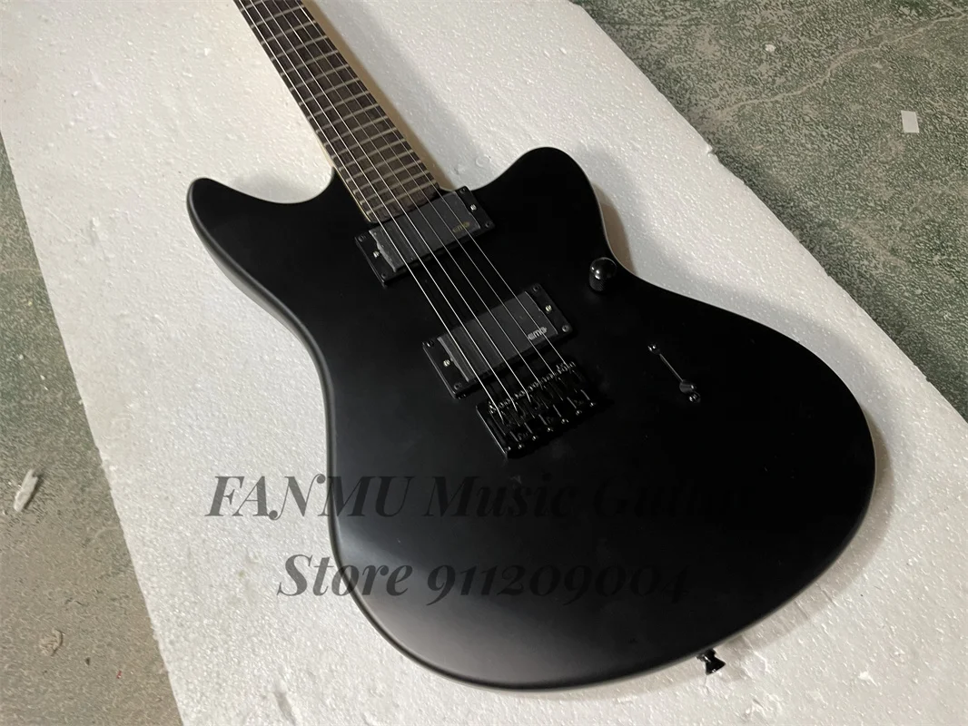 Matte Black Electric Guitar Jag Basswood Body Maple Neck Rosewood Fingerboard 22 Frets  Locked Tuners Fixed Bridge Colse Pickups