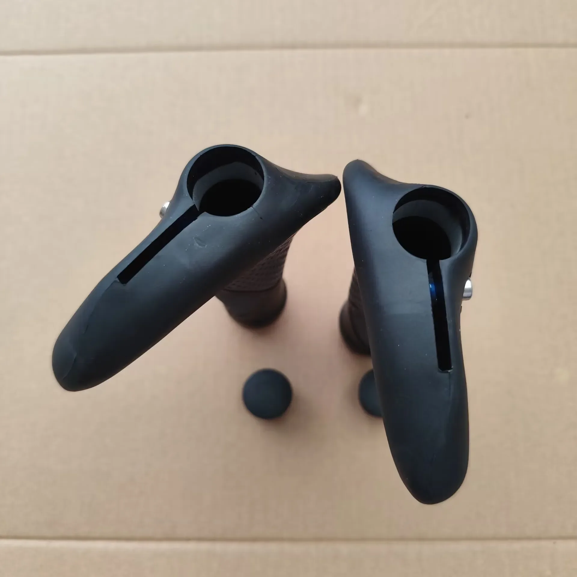 Locking Grips, Mountain Bike Folding Grips, Bicycle Croissant Grips