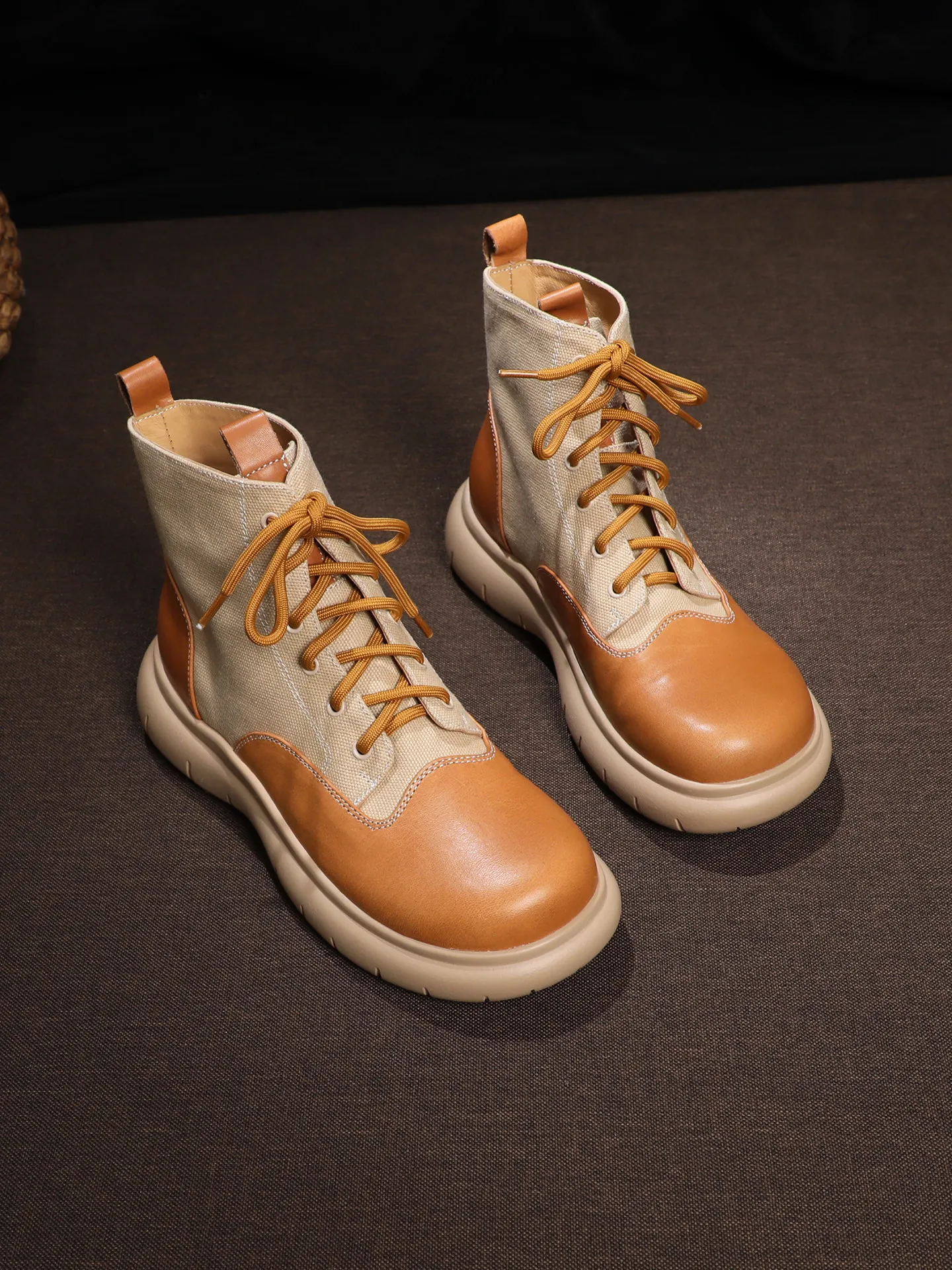 SHOEBOX Retro style leather thick soled boots for women, 2026 autumn and winter with plush casual round toe lace up