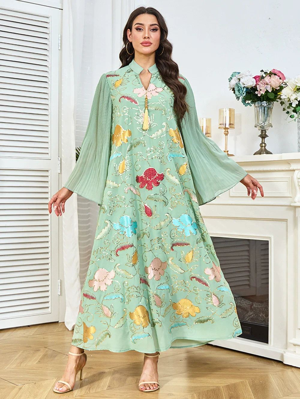 

Middle Eastern fashion embroidered bead tassel decorative dress long robe Muslim long skirt pleated long sleeved dress