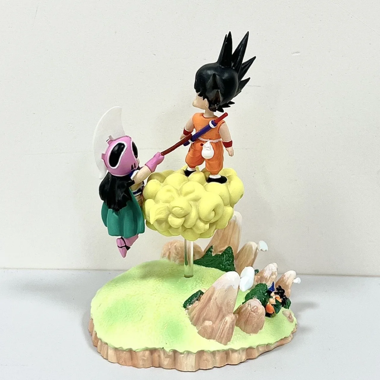 10cm Dragon Ball Son goku Chichi Anime Figure Somersault Cloud Model Dolls Desktop Pvc Action Figures Collections Toys Kids Gift