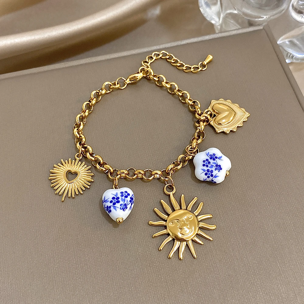 

Elegant Stainless Steel Gold Color Chunky Chain Bracelet for Women Retro Sun Ceramic Heart Pendant Bracelet Jewelry Gift