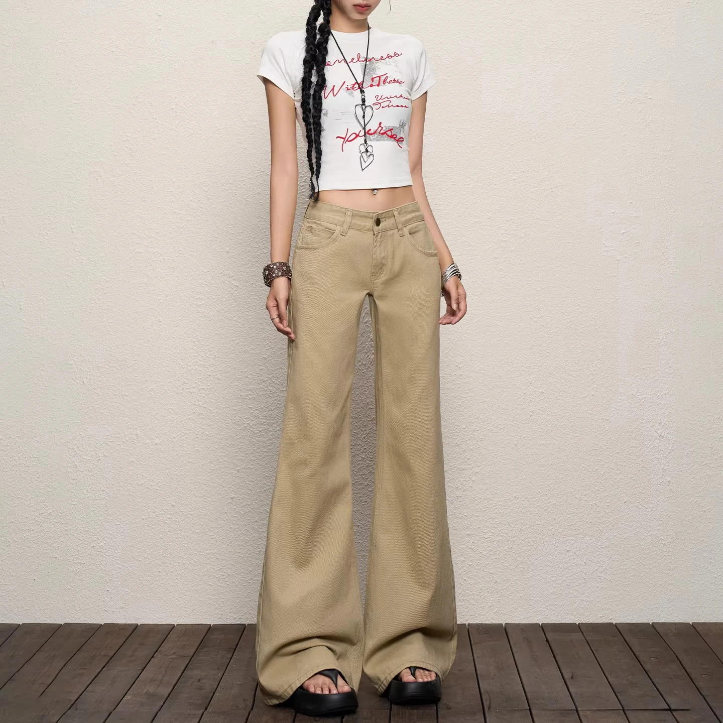 

Винтажные женские джинсы с низкой талией High Street, новинка 2025, универсальные широкие джинсовые брюки Y2K, женские сексуальные облегающие расклешенные брюки