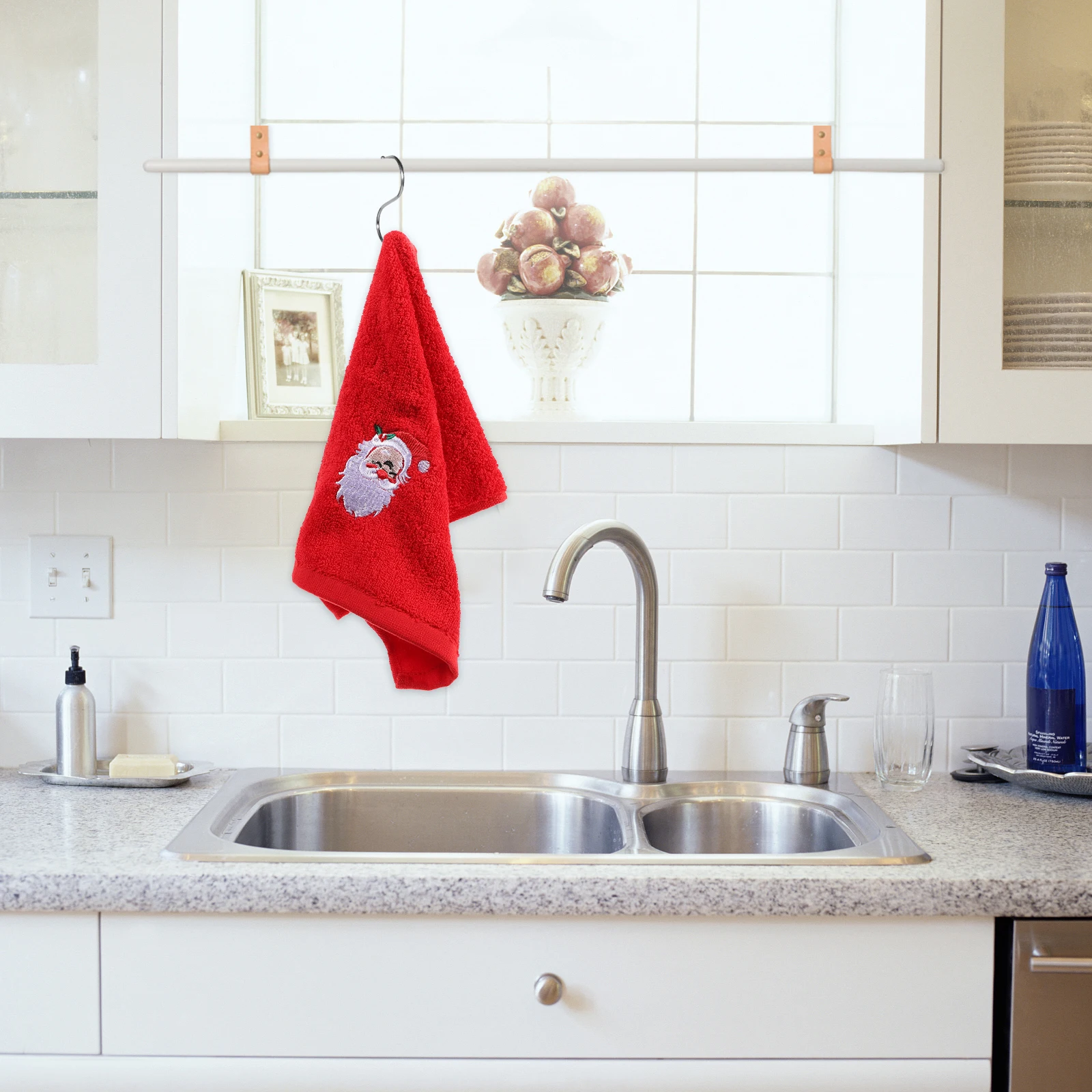 

3Pcs Embroidered Cotton Towel Set Christmas Washcloths Gentle Absorbent Towels for Daily Use Holiday Present Cotton Towel