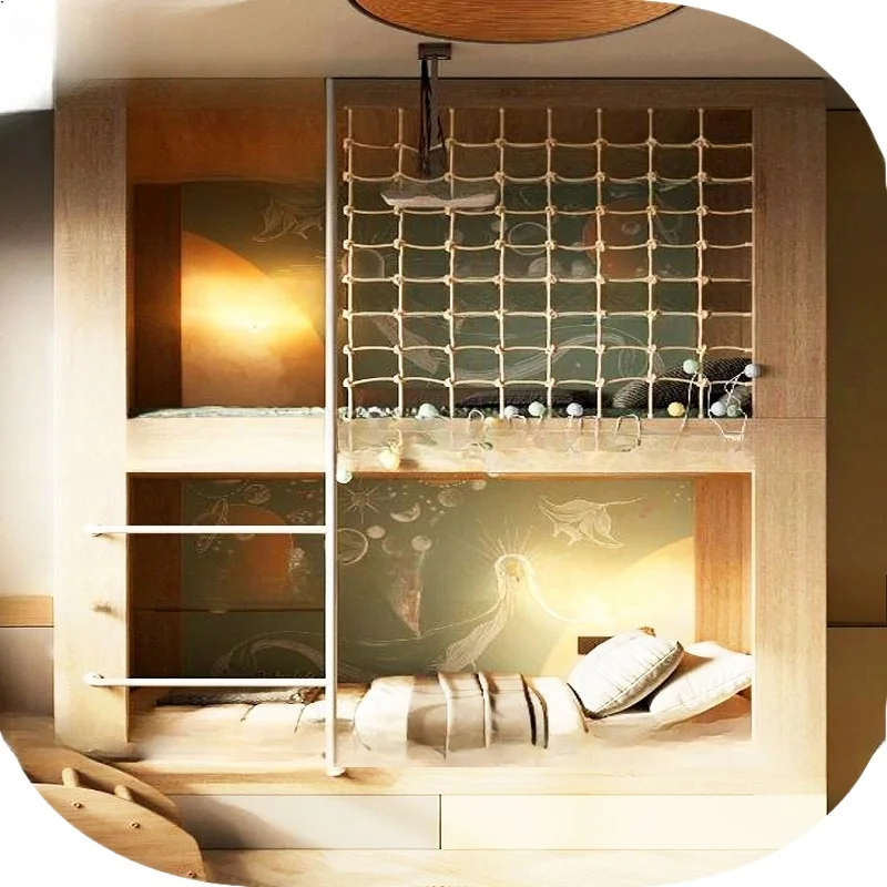 Tempat tidur atap miring di loteng, tempat tidur susun dua tingkat untuk orang tua dan anak