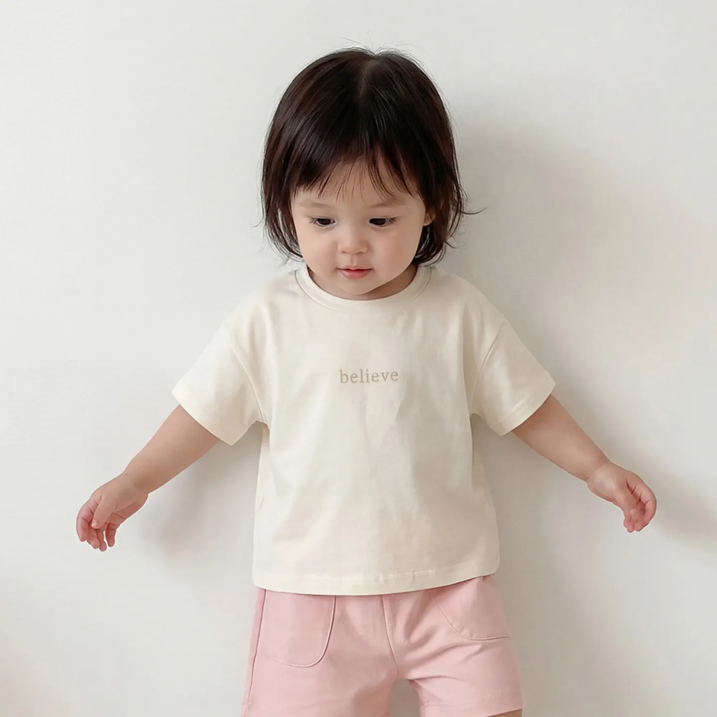 

2026 Summer New Children Short Sleeve T Shirts Cotton Breathable Boys Girls Letter Print Tee Baby Thin Casual Tops Kids Clothes