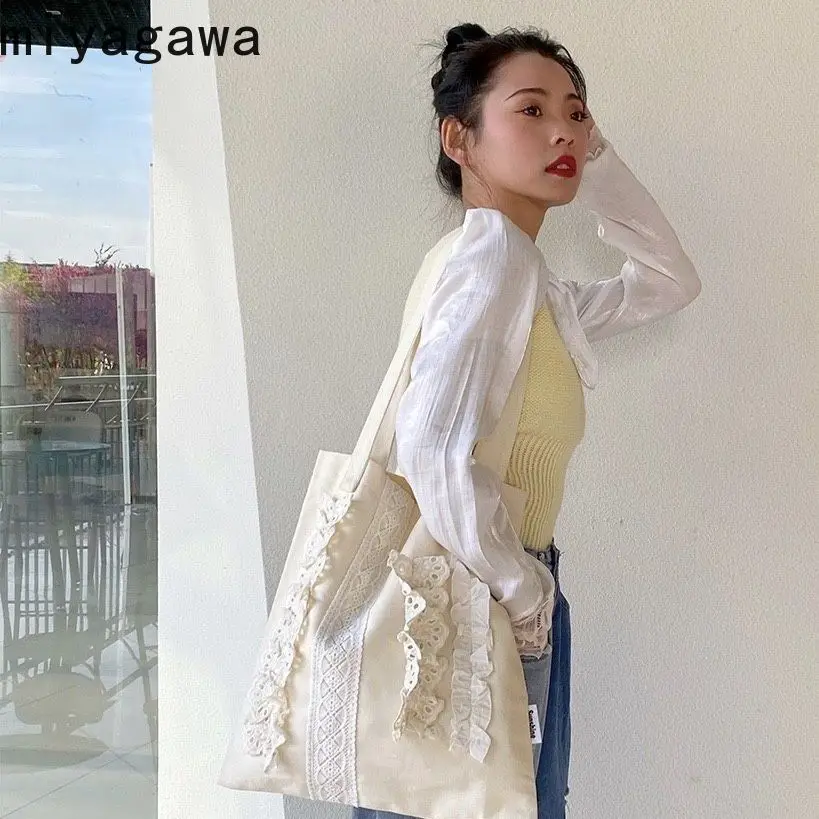 Miyagawa 2023 Cream Lace Design Canvas Shoulder Bag Niche Retro Sweet Patchwork Bag Causal Causal High-capacity Handbag