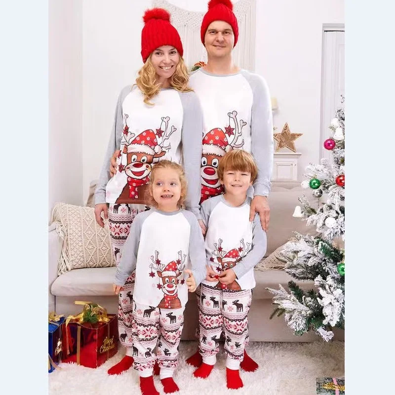 

2024 Cute Elk Christmas Family Matching Pajamas Sets Daddy Mommy and Me Xmas Pj's Clothes Father Mother Children Baby Sleepwear