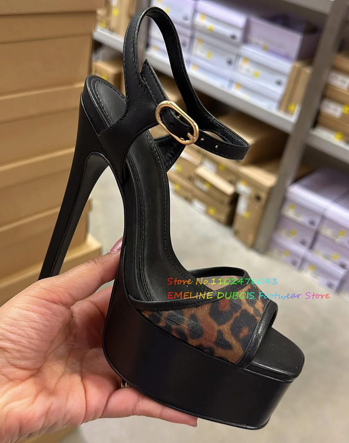 

Босоножки на высоком каблуке с леопардовым принтом, женские летние новые пикантные вечерние модельные туфли на шпильке с квадратным носком и пряжкой на ремешке