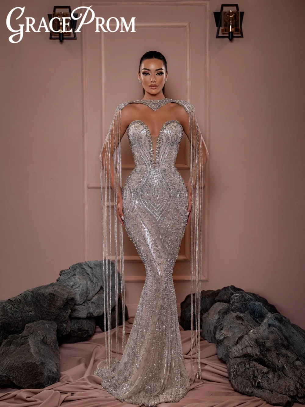 

Glimmering Crystal Tassel Evening Dress Exquisite Deep Vneck Mermaid Long Wedding Party Gown Customized Chic Banquet Gowns