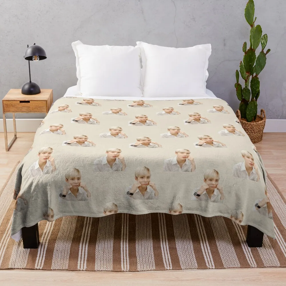 

Cute Ateez Yunho Blonde Hair Throw Blanket Blankets For Sofas Soft Bed Blankets