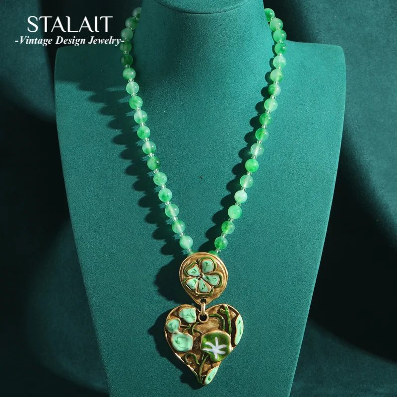 

Vintage Heart Pendant Beads Necklace Charm Green Leaf Gold Color For Woman Antique Luxury Designer Jewelry Accessories Summer