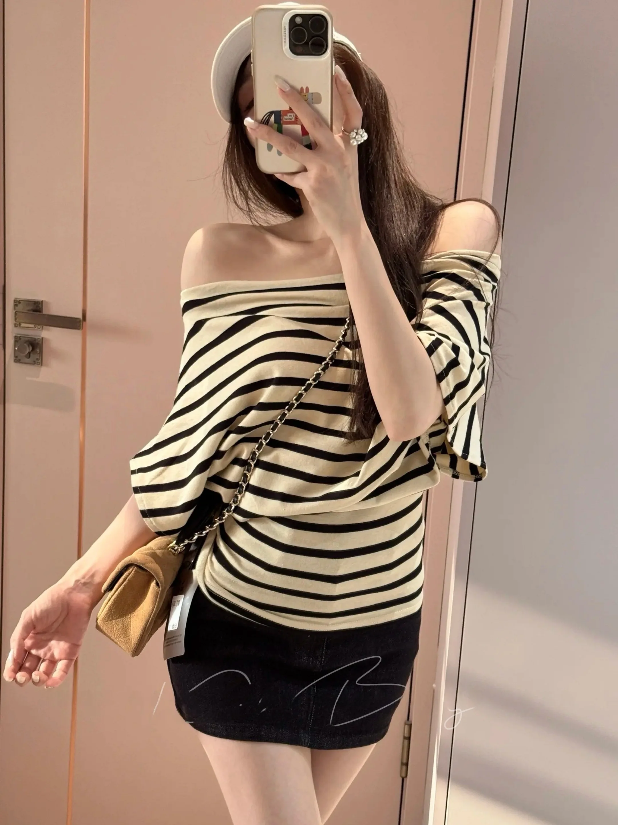 

Shoulder Bared Stripe T-Shirt One Shoulder Pure Desire Style Casual Loose Fit Short Sleeve Women's Top Elegant Slimming Effect