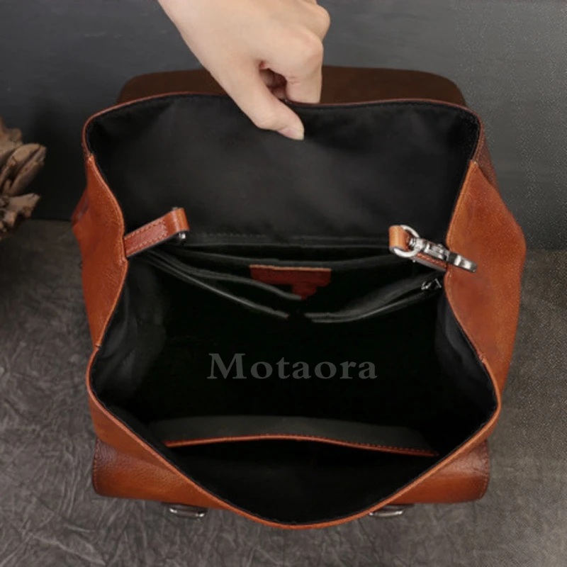 Motaora nova mochila casual de couro para homens, bolsa de viagem vintage de grande capacidade, feminina, couro genuíno, 13 espaços, pacote de computador