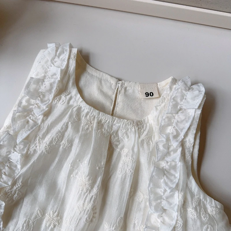 

2026 Summer New Children's Cotton Ear Ear Edge Flower Embroidery Solid Color Straight Tube Dress