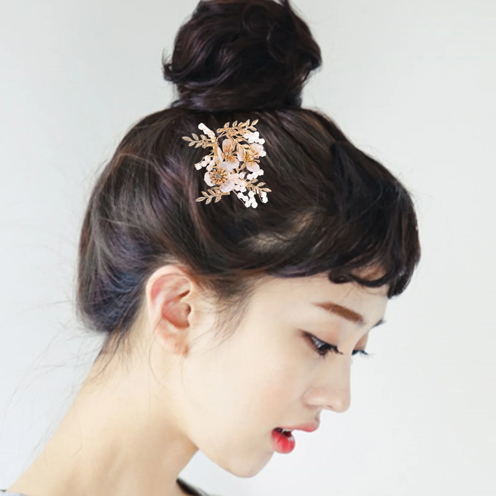 

Gold Flower Bridal Hair Comb Rhinestone Wedding Hair Accessory Elegant Head Piece for Bride Bridesmaid Prom Head Piece