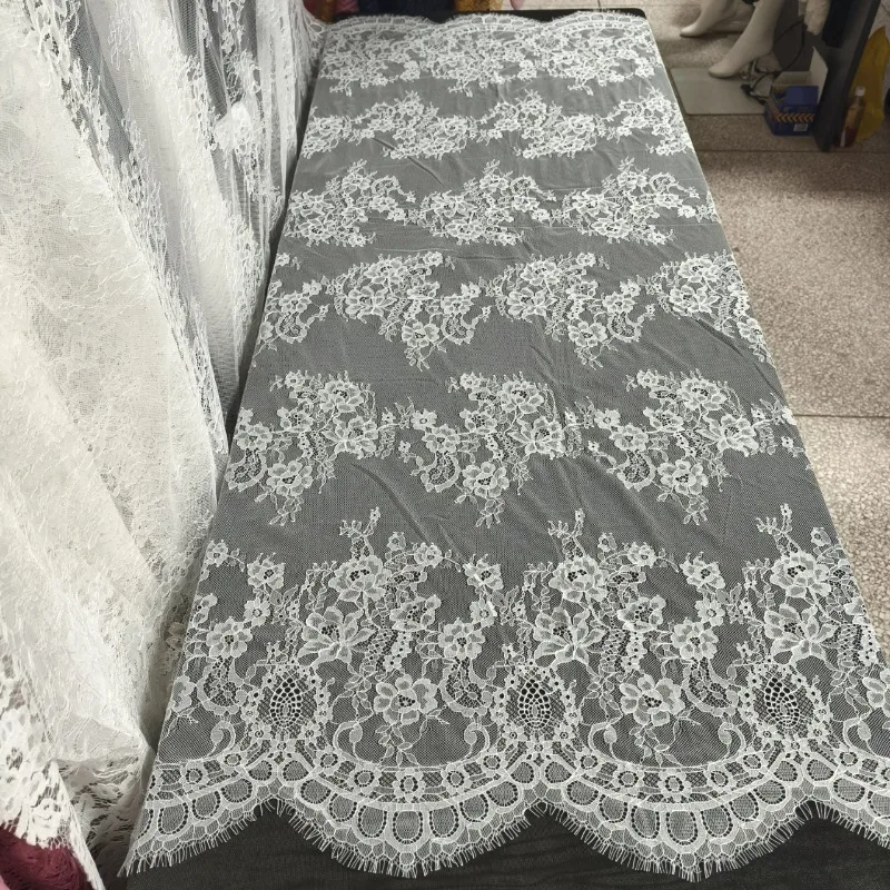 メーカー直認可-夏向け既製品-アイラッシュレース刺繍生地-1枚