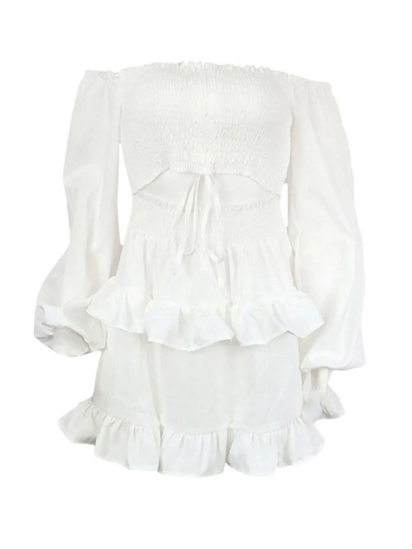 Vestido branco com amarração nas costas e saia em camadas, elegante e estiloso essencial de verão