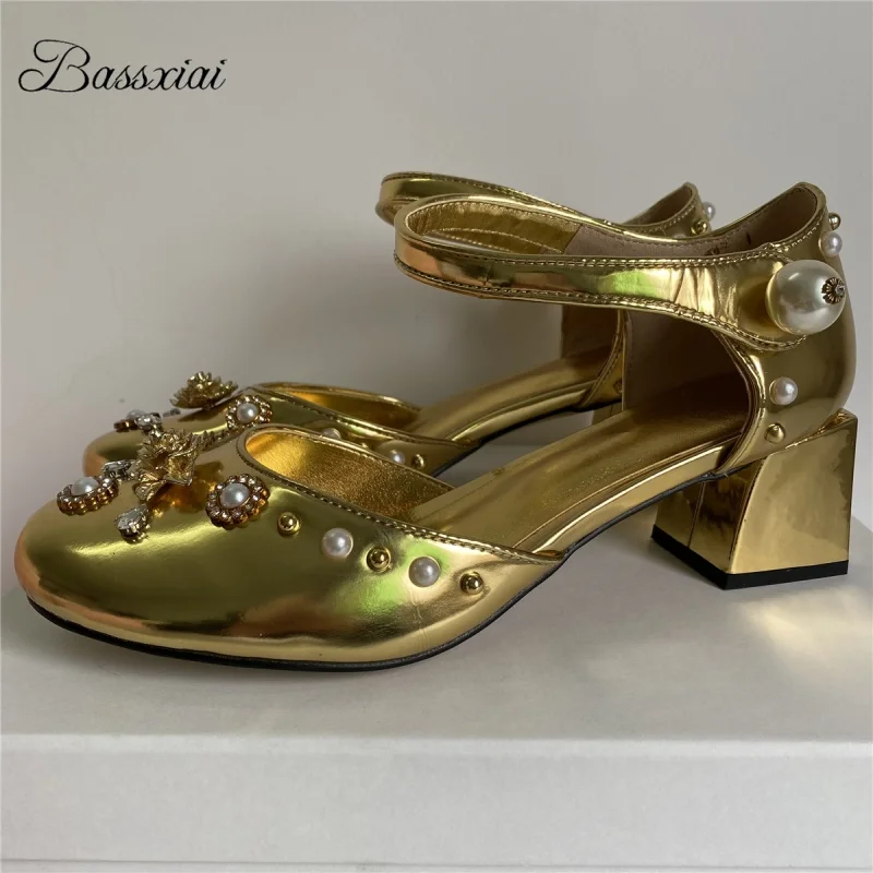 Luxury Patent Leather Pumps with Rivet Metal Decoration Pearl Crystal Embellishment High Heel Banquet Shoes for Women
