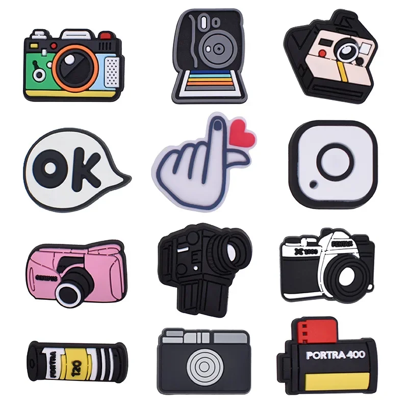 Breloques de chaussures de dessin animé, accessoires d'appareil photo, décoration de chaussures en PVC pour sabots, accessoires de fête, cadeaux de tous les Saints, nouvelle collection