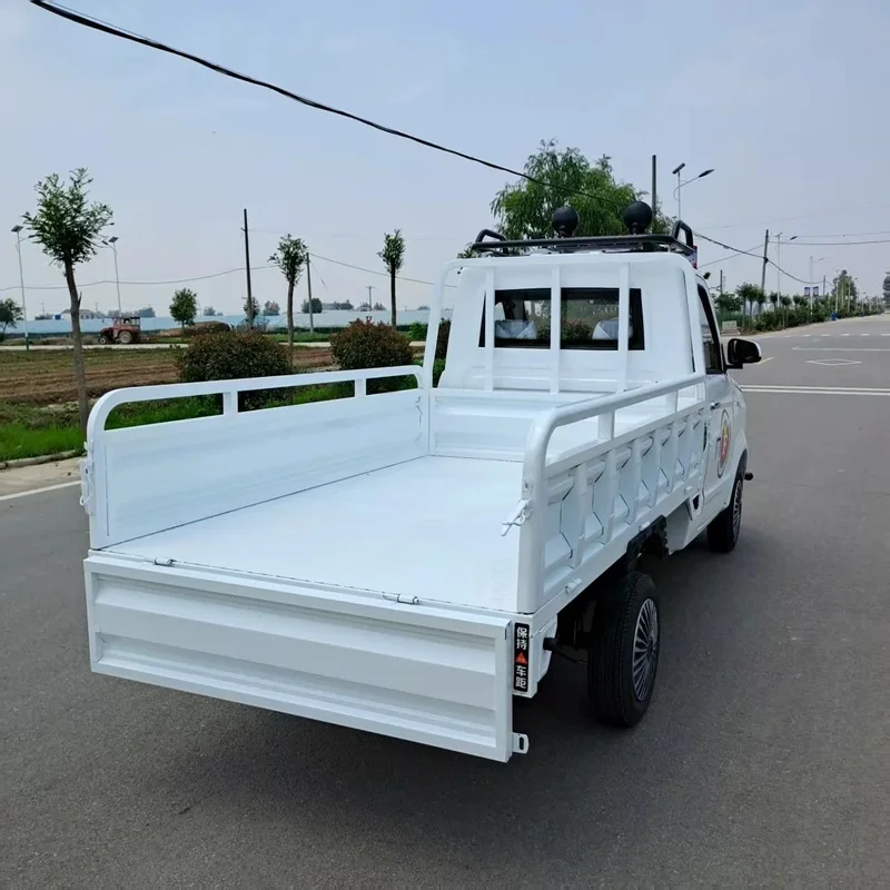 High Quality 60Km/h Adjustable Speed Extended Pickup Truck 2000W/5000W 5 Seats 300-400km Range Carry Goods