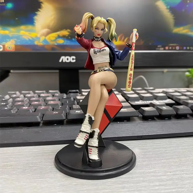 Harley Quinn 13cm Sitting Position Raptor Squad War Damaged Police Car Hand Made Pvc Model Case Display Gifts