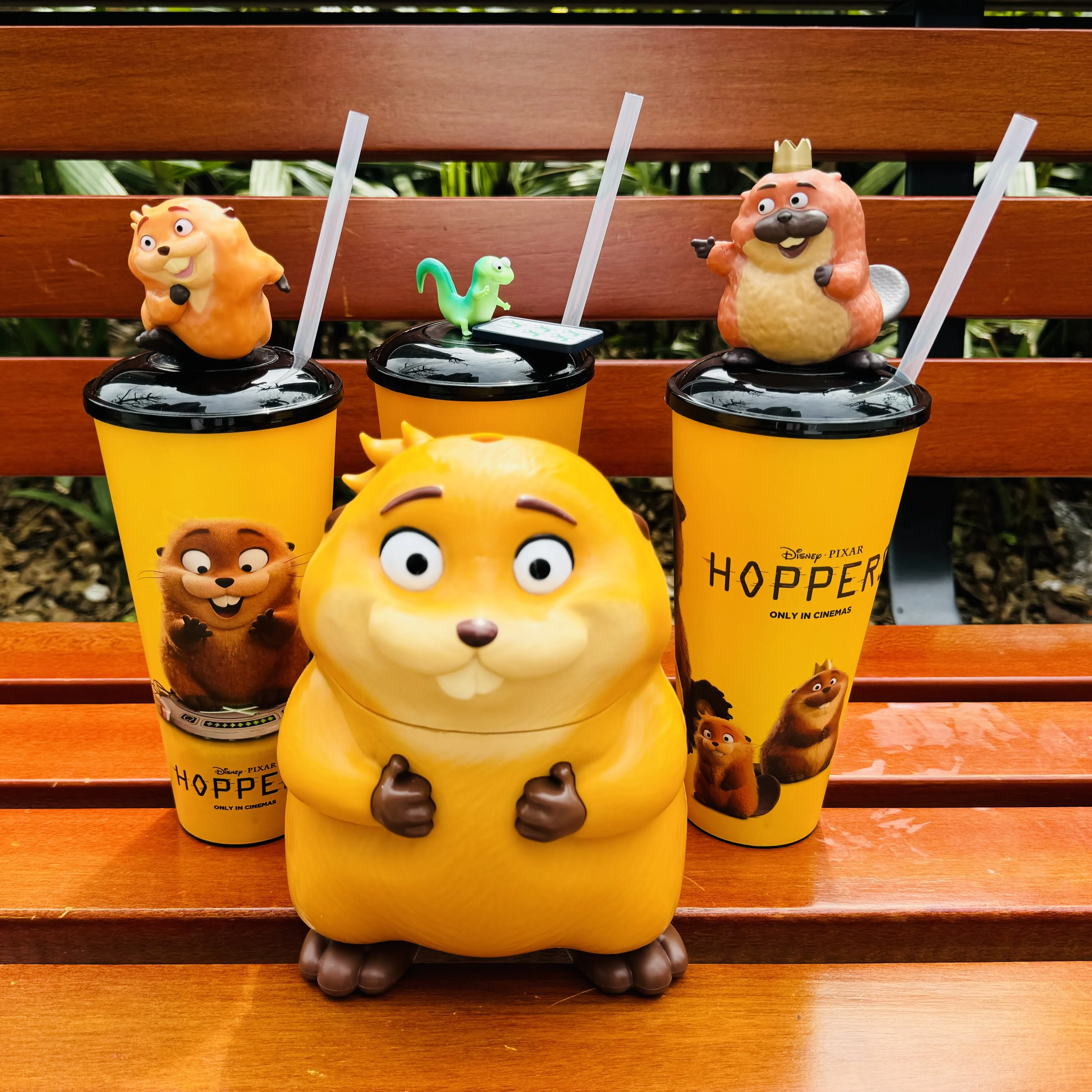 

Disney Hoppers Beaver Transformation Blind Box Cup Mabel Lizard Tom Cute Figure Collectible Drinkware Toy Gift for Fans