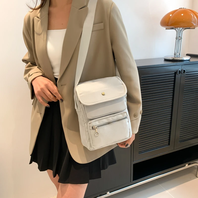 Dames Tassen Te Koop 2023 Mode Zomer Mode Crossbody Tas Nieuwe Lichtgewicht Canvas Tas Trendy Multi Pocket Schoudertas