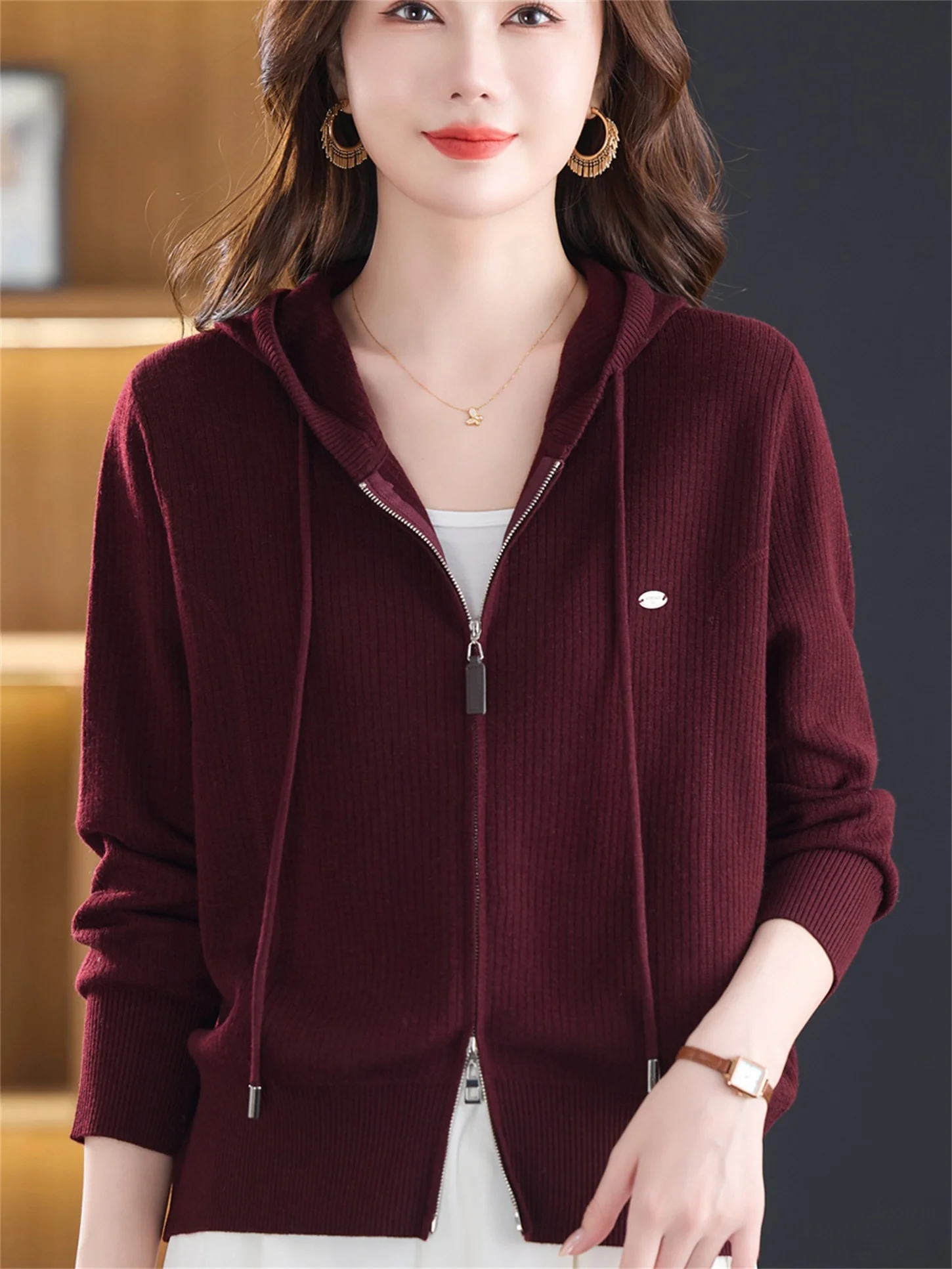 

Faionable Knitted Hooded Open Cardigan for Middle-Aged And ly Women Loose Fit Anti-Aging Outerwear Spring Autumn New S...