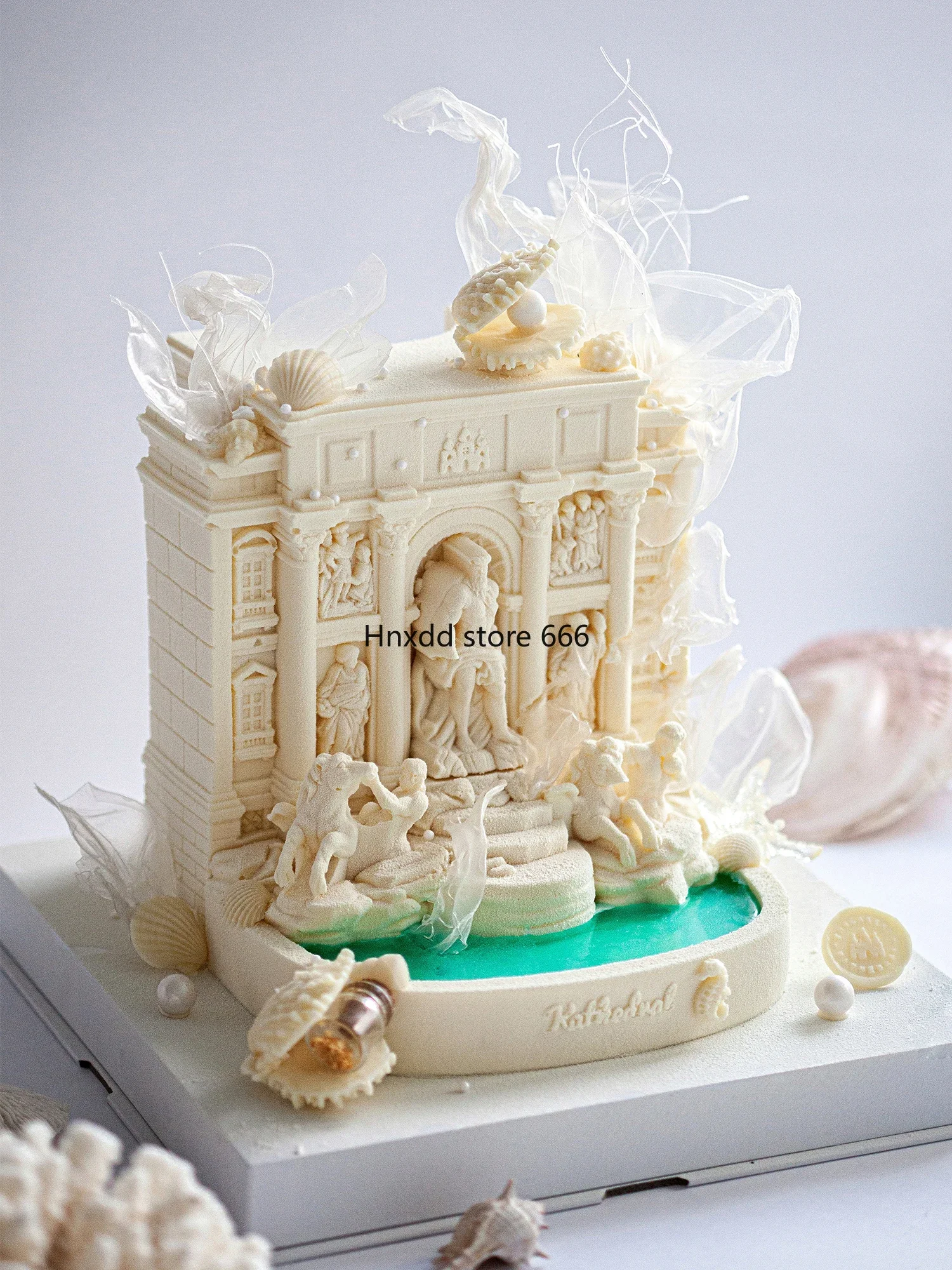 Cathedral [Trevi Fountain] Fragrant Hazelnut Mousse Birthday Cake Beijing Intra-city Delivery