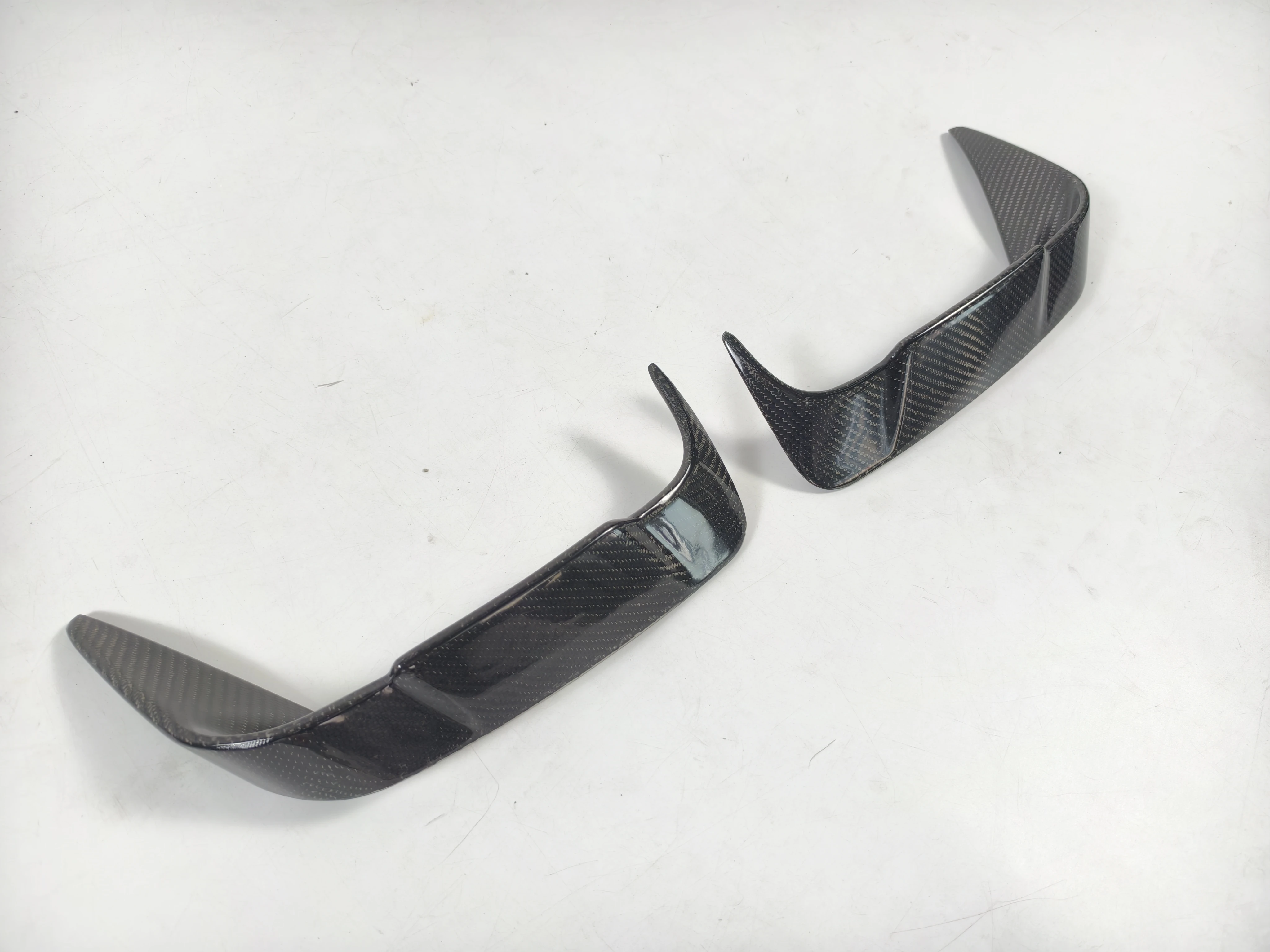 JCHEY Carbon Fiber Rear Bumper Side Fins Canards Splitters Moulding Trim for BMW 4 Series G22 G23 2021+ FRP Bumper Decoration