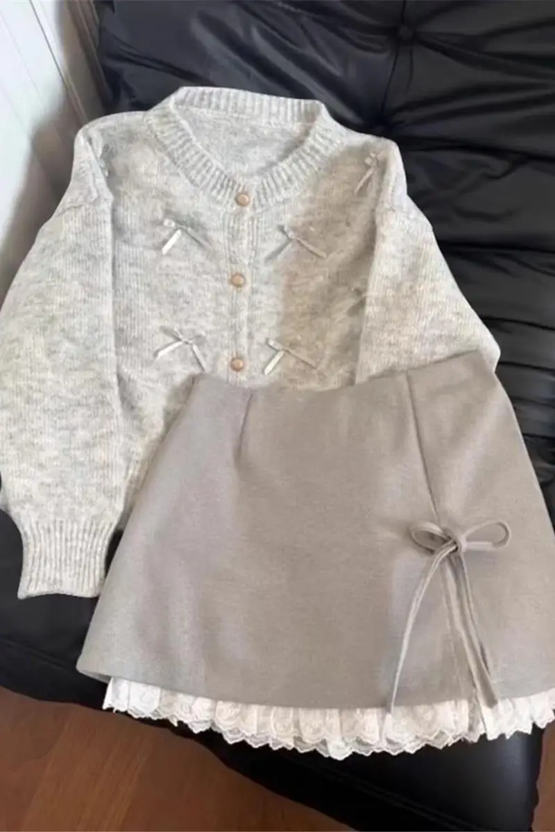 

Tweed Inspired Gray Bow Knit Sweater for Women Autumn Winter New Korean Style Lazy Fit Cardigan Elegant Cozy Outerwear