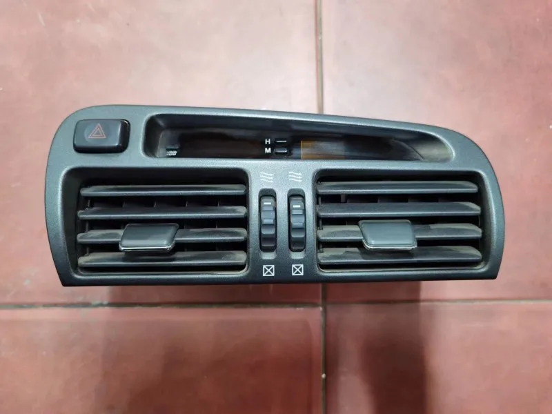 Genuine Dismount Used Car Air-conditioning vent A/C Front Middle Dash Center Console Air Vent Outlet JZS160 161 For Lexus GS300