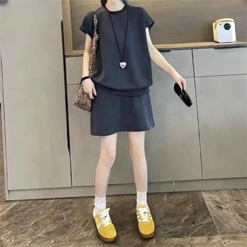 

Fashion300Jin FatmmЭлегантный топ + юбка из двух частей, летний комплект больших размеров для похудения, молодежный модный комплект из двух предметов