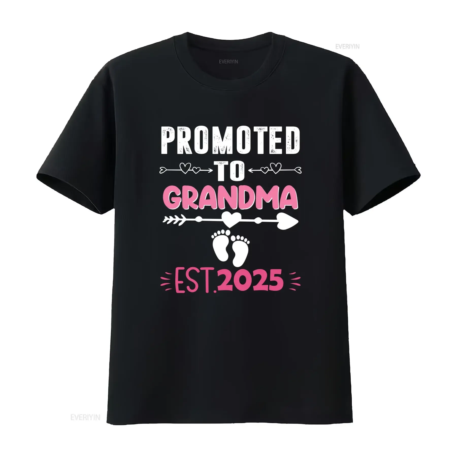 Fun Promoted To Grandma EST 2025 Baby Footprint Heart Print Casual T Shirt vintage Washed Unisex Soft streetwear