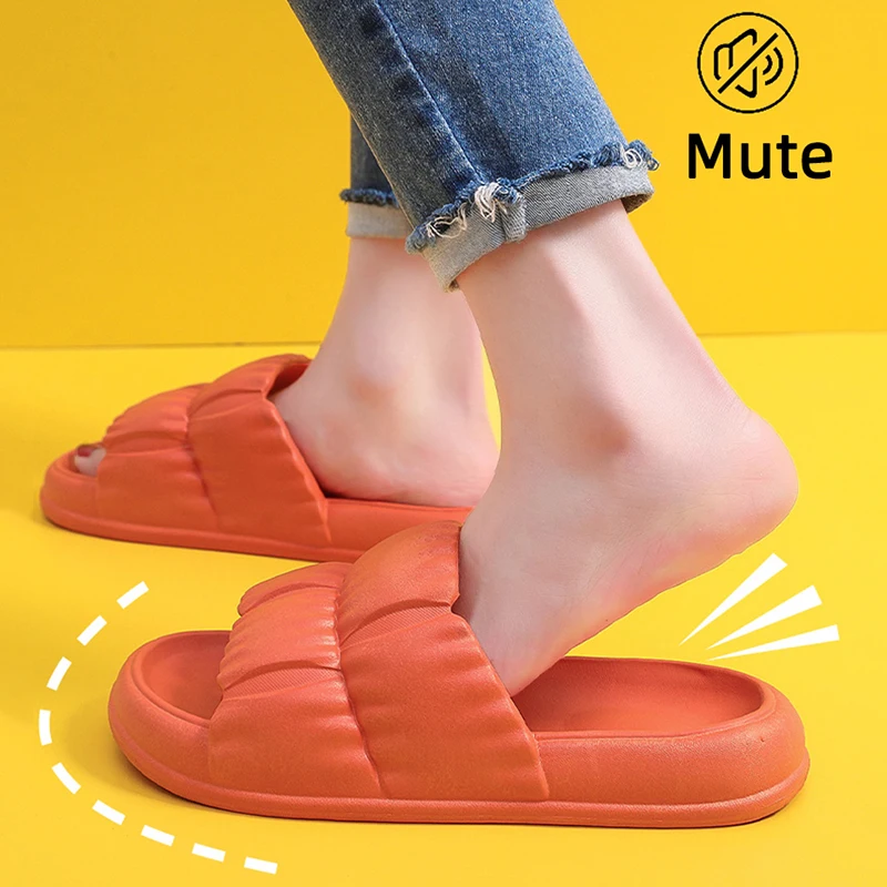 2022 New Summer Women\'s Soft Sole Cloud Slippers Summer Beach EVA Thick Platform Slipper Sandals Non Slip Bathroom Flip Flops