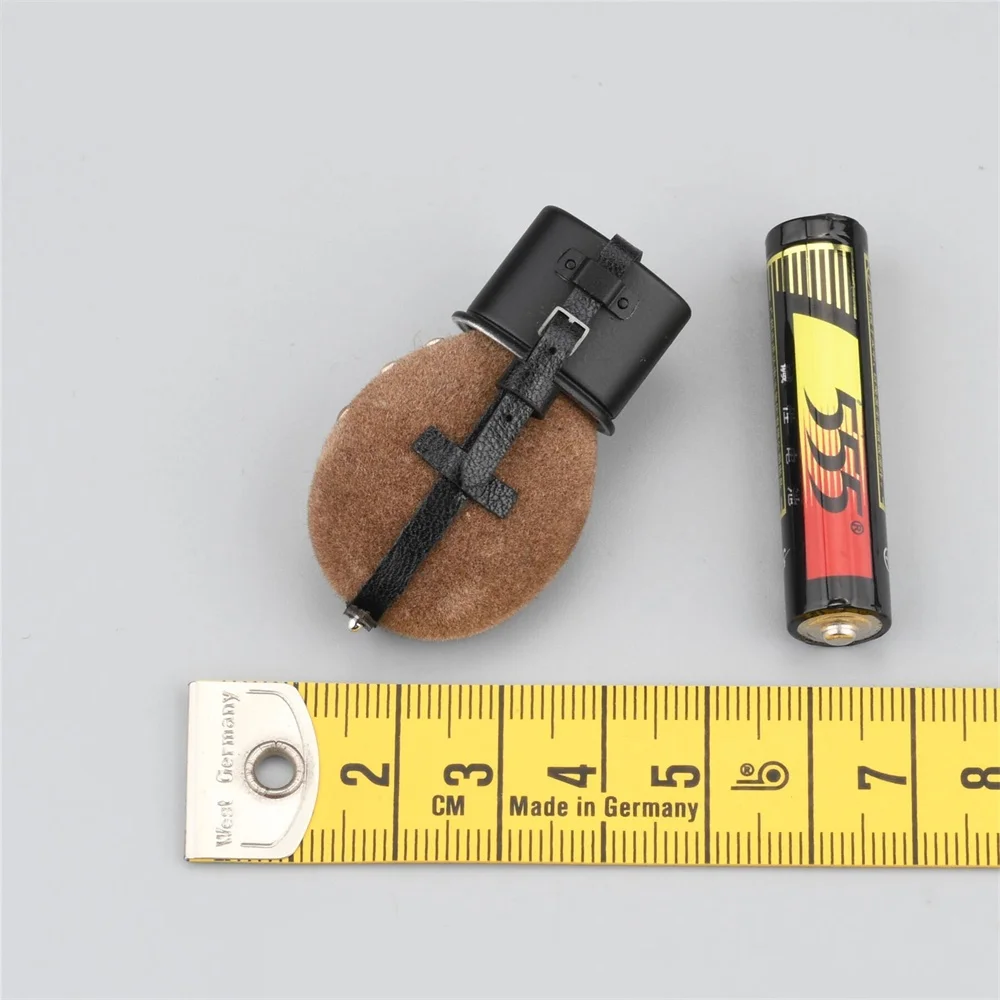 UJINDOU UD9036 Zabawkowy model Mini kask z wewnętrzną siatką Pudełko na drugie śniadanie Czapki Medal Akcesoria do 12-calowej figurki akcji Zbieraj DIY 1/6