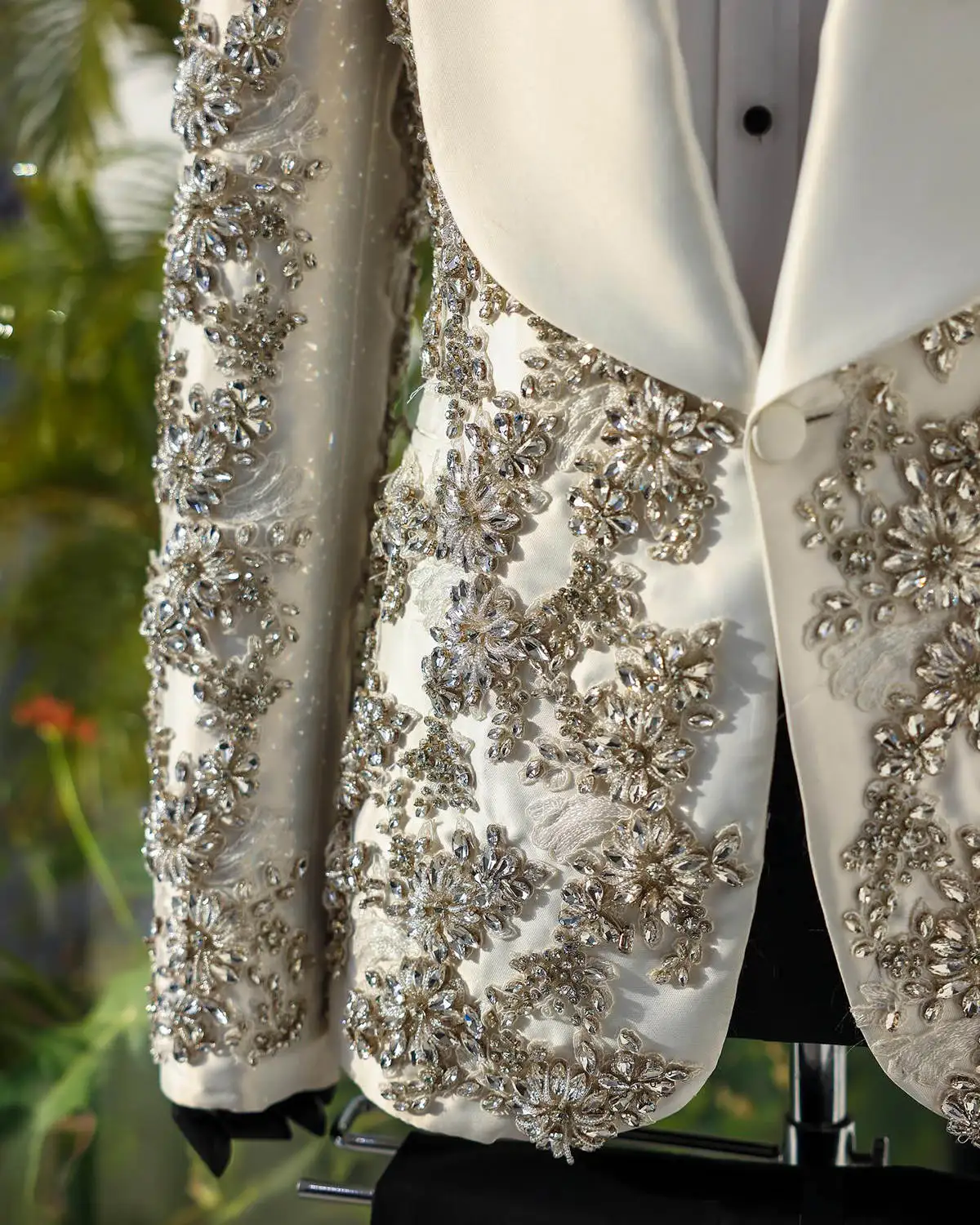 Luxury Man Tuxedos Crystal 2 Pcs Jacket Pants Wedding Suit Fashion Shawl Lapel Slim Fit Evening Groom For Party Customized