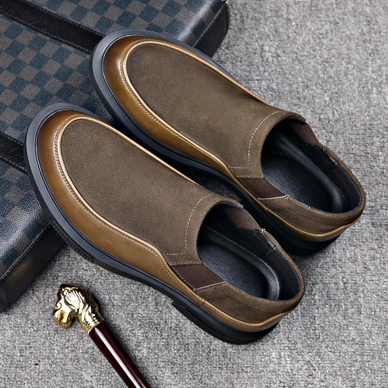 Designer Loafers Men New Cow Suede Casual Leather Shoes with Soft Soles Trendy and Versatile Men\'s Shoes Genuine Leather