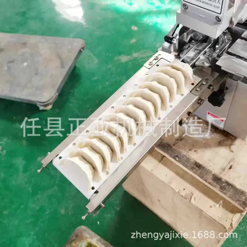 2026 Semi-automatic fried dumpling machine Japanese steamed dumpling machine Desktop open pot sticker forming machine